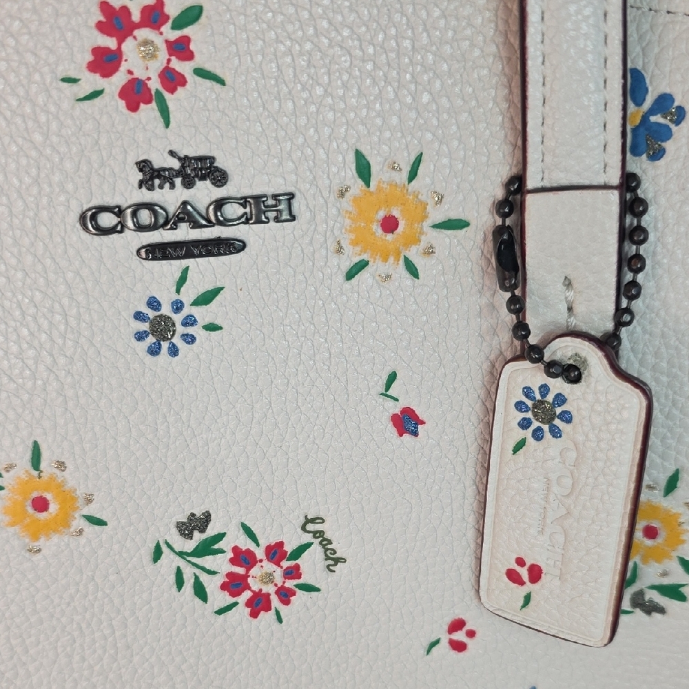 Coach Charlie Carryall 28 bag NWOT - Picture 4 of 11